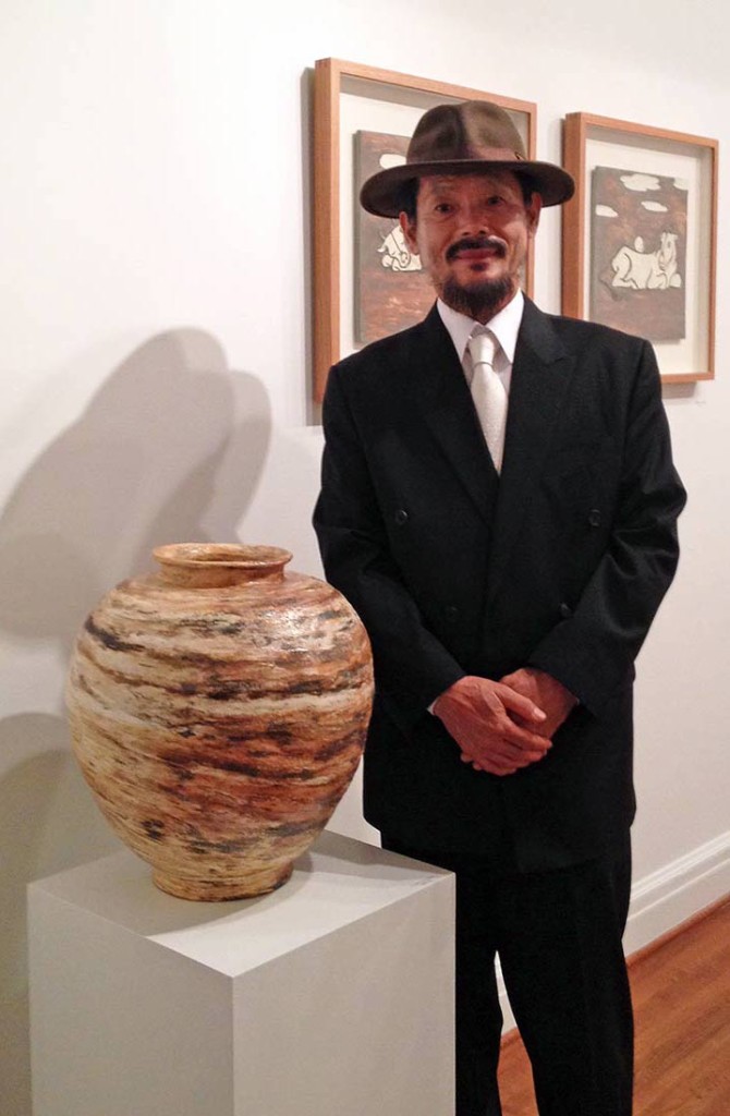 Korean ceramic artist Jong-neung Lee